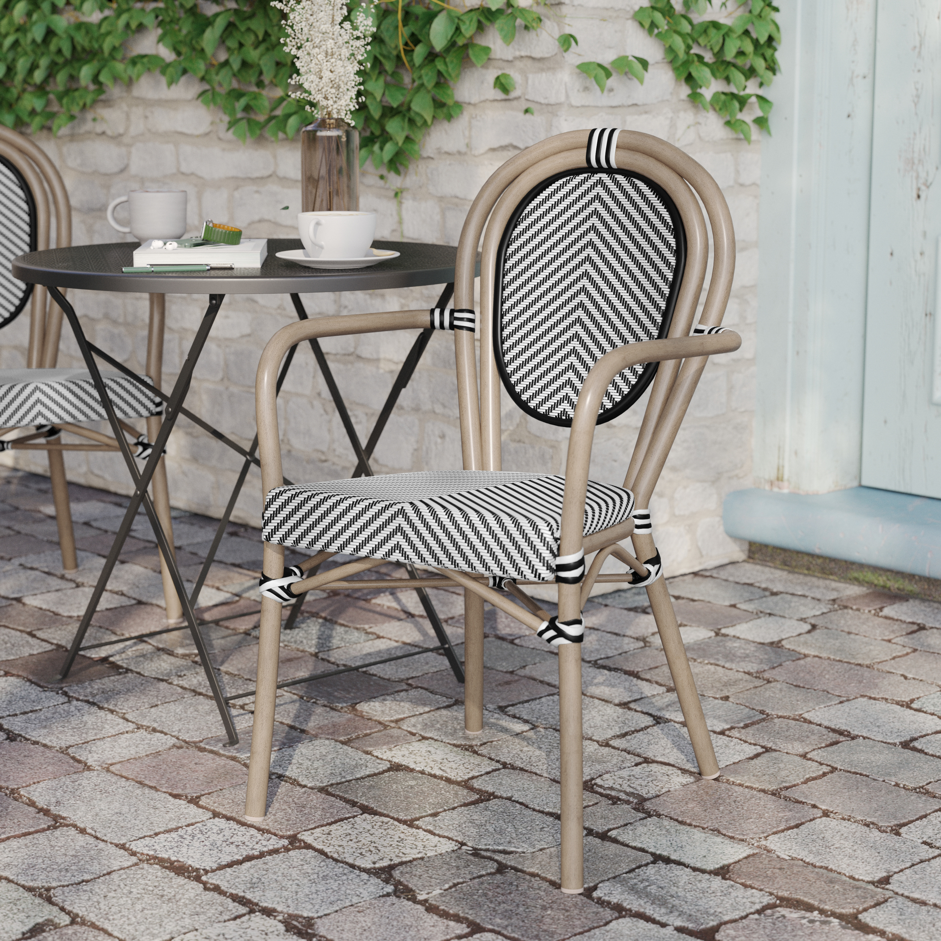 http://ftp.flashfurniture.com/images/HiRes/SDA-AD642002A-TXT-BLKWH-LTNAT-GG_LS2.jpg